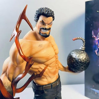 Monkey D. Garp – Battle Edition Action Figure (25.5cm)