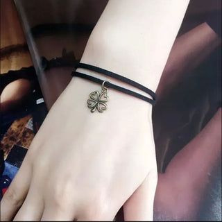 Lucky Bloom – Four Leaf Clover Charm Bracelet