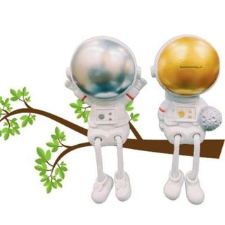 SpaceMan Statue - Astronaut Thread Legs Figurine