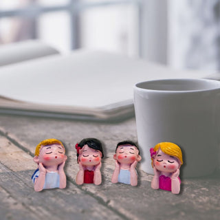Cuties in Love - Tiny Couple Figurines