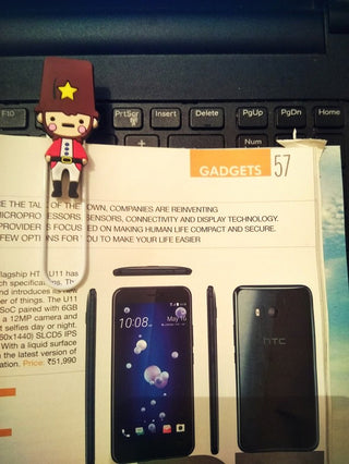 London Soldiers Paper Clips