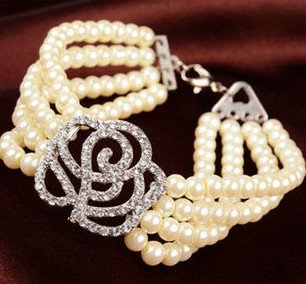 Rose Pearl Bracelet