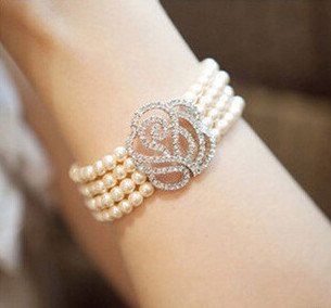 Rose Pearl Bracelet