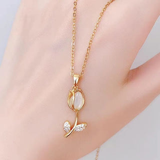 Pearl Tulip Necklace | Pretty Gifts for Pretty You