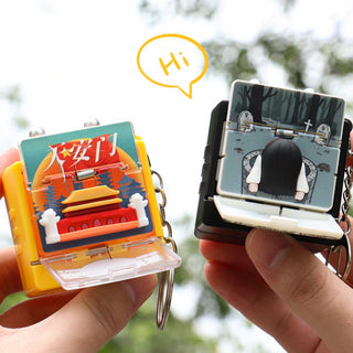 Jump Scare Box Keychain – Mini Stress Relief Surprise Toy