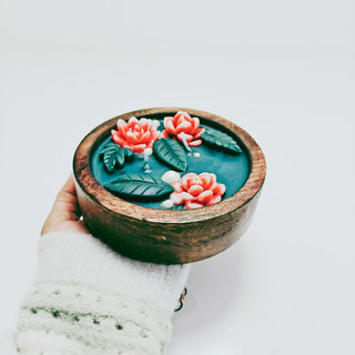 Floating Blossoms - Lotus in Tub Candle