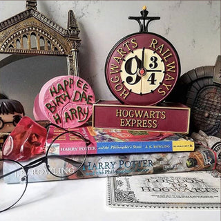 Harry Potter Table Clock | Hogwarts Express Platform 9 3/4 - Height 19cm
