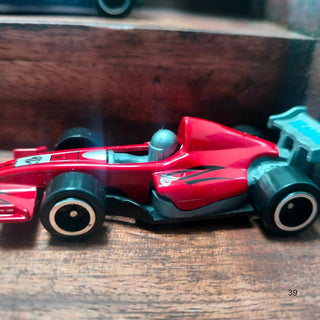 Miniature F1 Race Cars for Collectors (1 Piece)