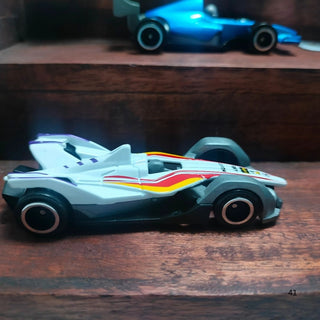 Miniature F1 Race Cars for Collectors (1 Piece)