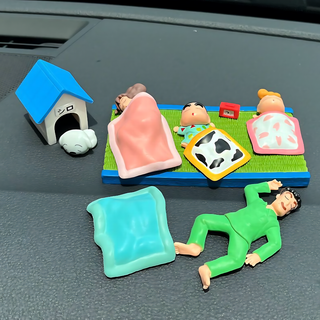 Cute Sleeping Shinchan Family Figurines 