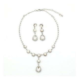 Floral Elegance Pearl Necklace | Amazing Rhinestone and Pearls Set