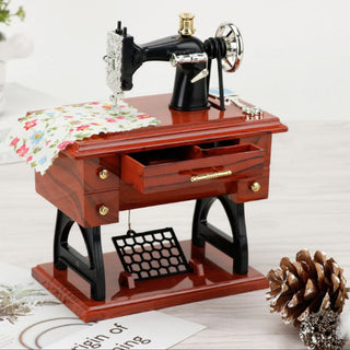 Miniature Sewing Machine Music Box | Retro Clockwork Music Box Ornament