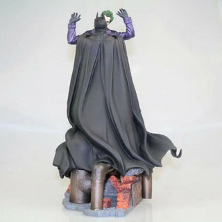 Batman vs. Joker Showdown Diorama | Arkham Batman vs. Joker PVC Collectible Statue