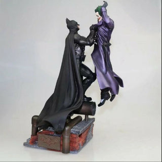 Batman vs. Joker Showdown Diorama | Arkham Batman vs. Joker PVC Collectible Statue