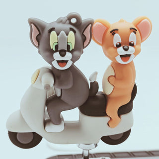 Sliding Tom n Jerry Car Decor | Nostalgia on Wheels!