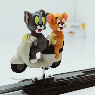 Sliding Tom n Jerry Car Decor | Nostalgia on Wheels!