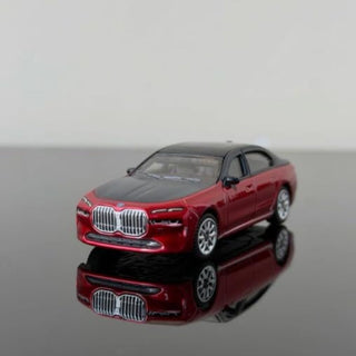 CCA BMW i7 1:64 Scale Die-Cast Model Car