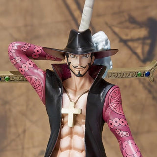 Dracule Mihawk 28 cm Anime Figure