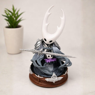 Hollow Knight The Knight Figure