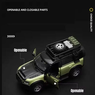 Land Rover Defender 110 Die Cast Model Car With Accessories