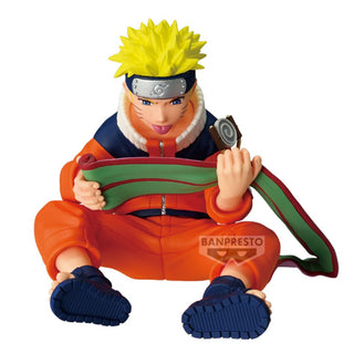 Naruto Kakashi Reading Collectible Figure