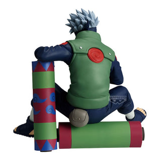 Naruto Kakashi Reading Collectible Figure