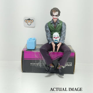 डार्क नाइट जेल दृश्य से प्रेरित 11 इंच का जोकर फिगर