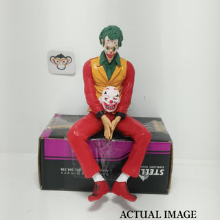 डार्क नाइट जेल दृश्य से प्रेरित 11 इंच का जोकर फिगर