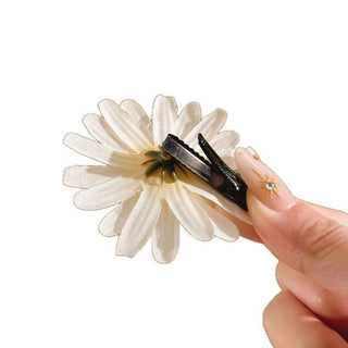 White Daisy Flower Hair Clips