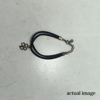 Lucky Bloom – Four Leaf Clover Charm Bracelet
