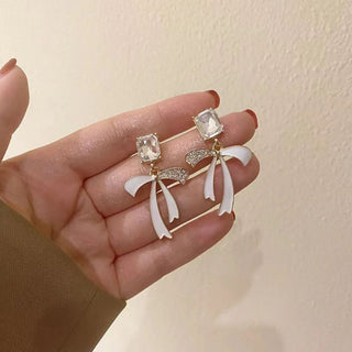 Bow Shaped Earrings | Elegant and Timeless Jewelry