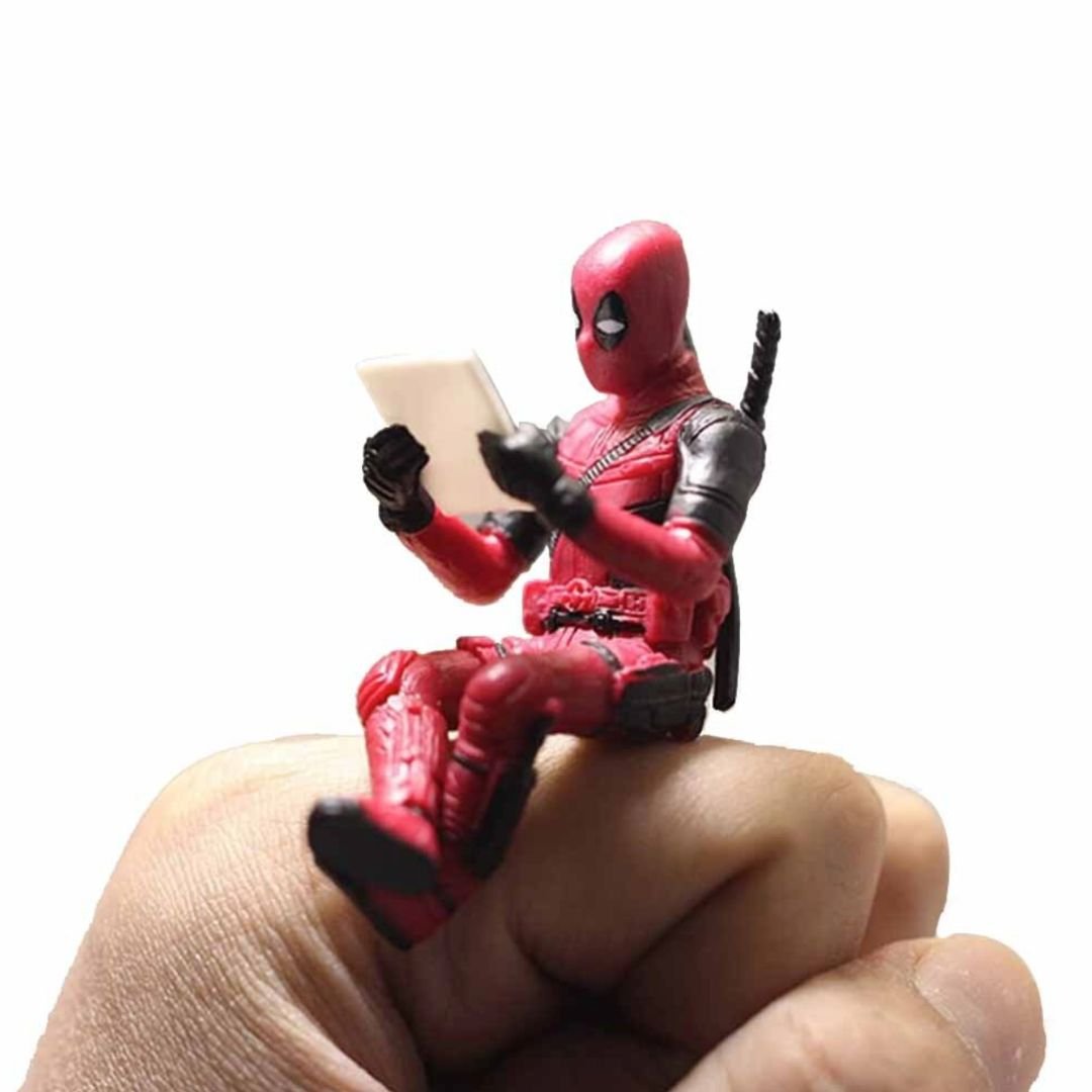 The Anti-Hero Figurine - Deadpool Tiny Figurine Set of 3 – Geekmonkey