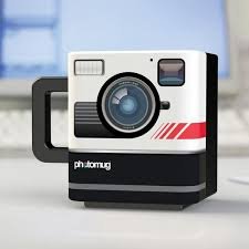 Geekmonkey Polaroid Camera Mug - Retro Camera